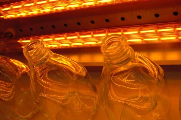 Quartz tube forming infrared